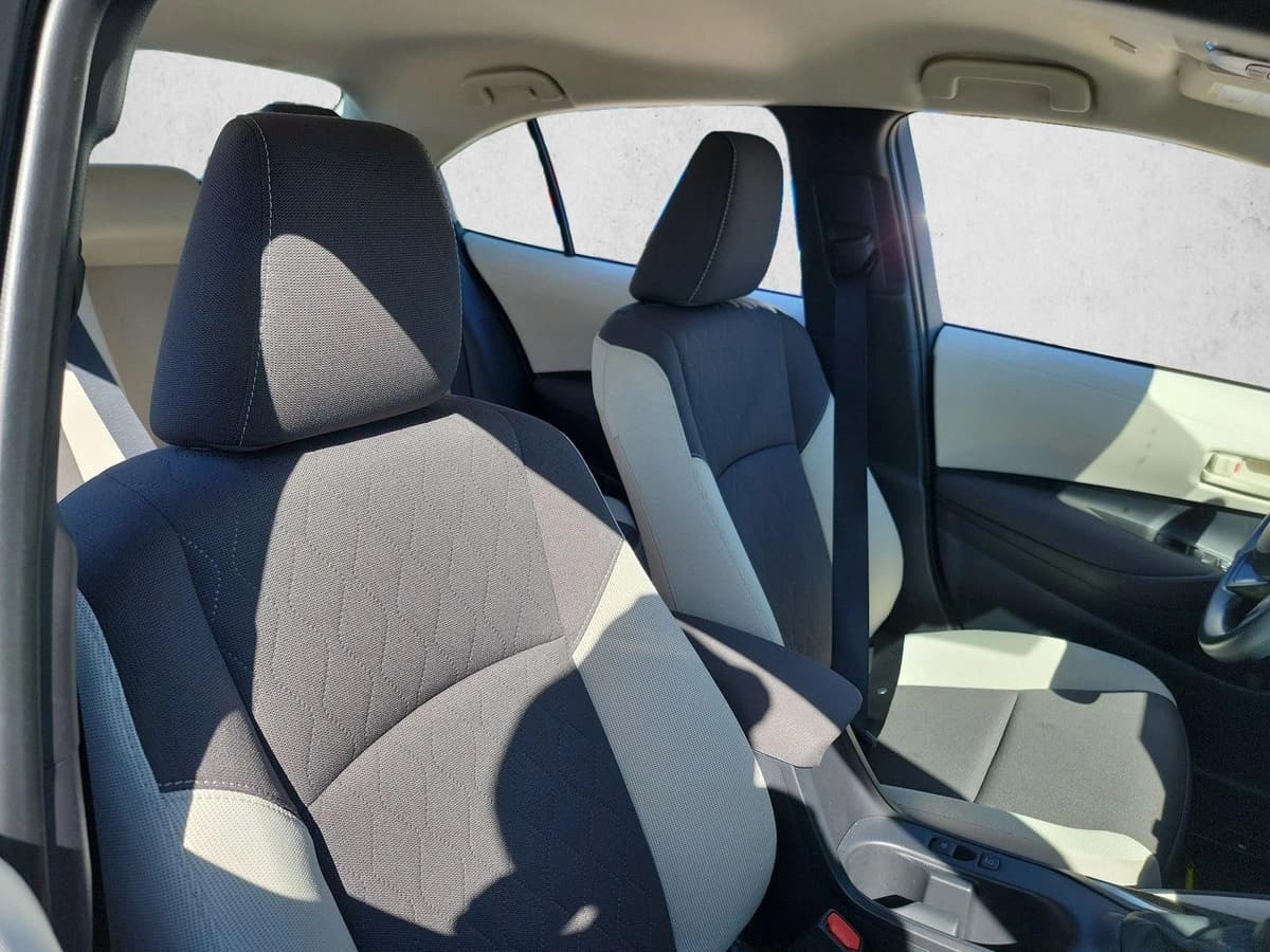 2025 Toyota Corolla - Image 12