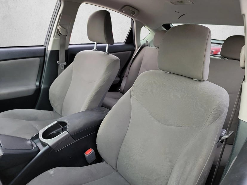 2014 Toyota Prius - Image 12
