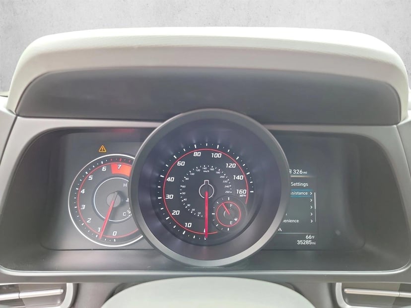 2023 Hyundai Elantra - Image 19