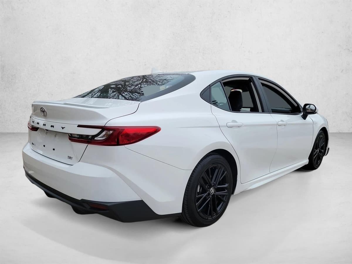 2025 Toyota Camry - Image 5