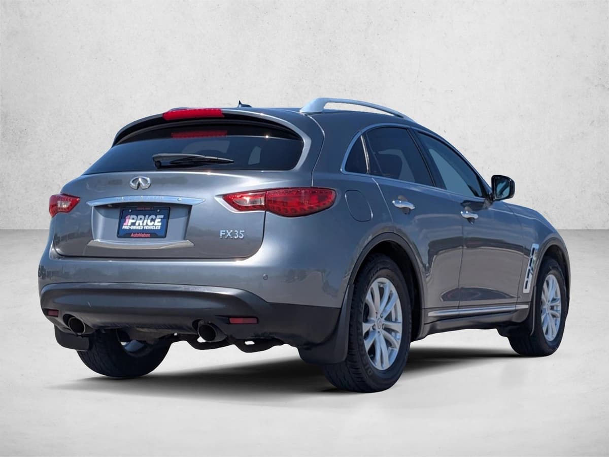 2012 INFINITI FX35 - Image 5