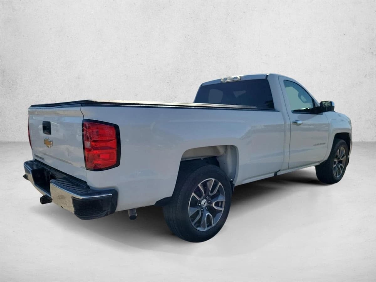 2017 Chevrolet Silverado 1500 - Image 4