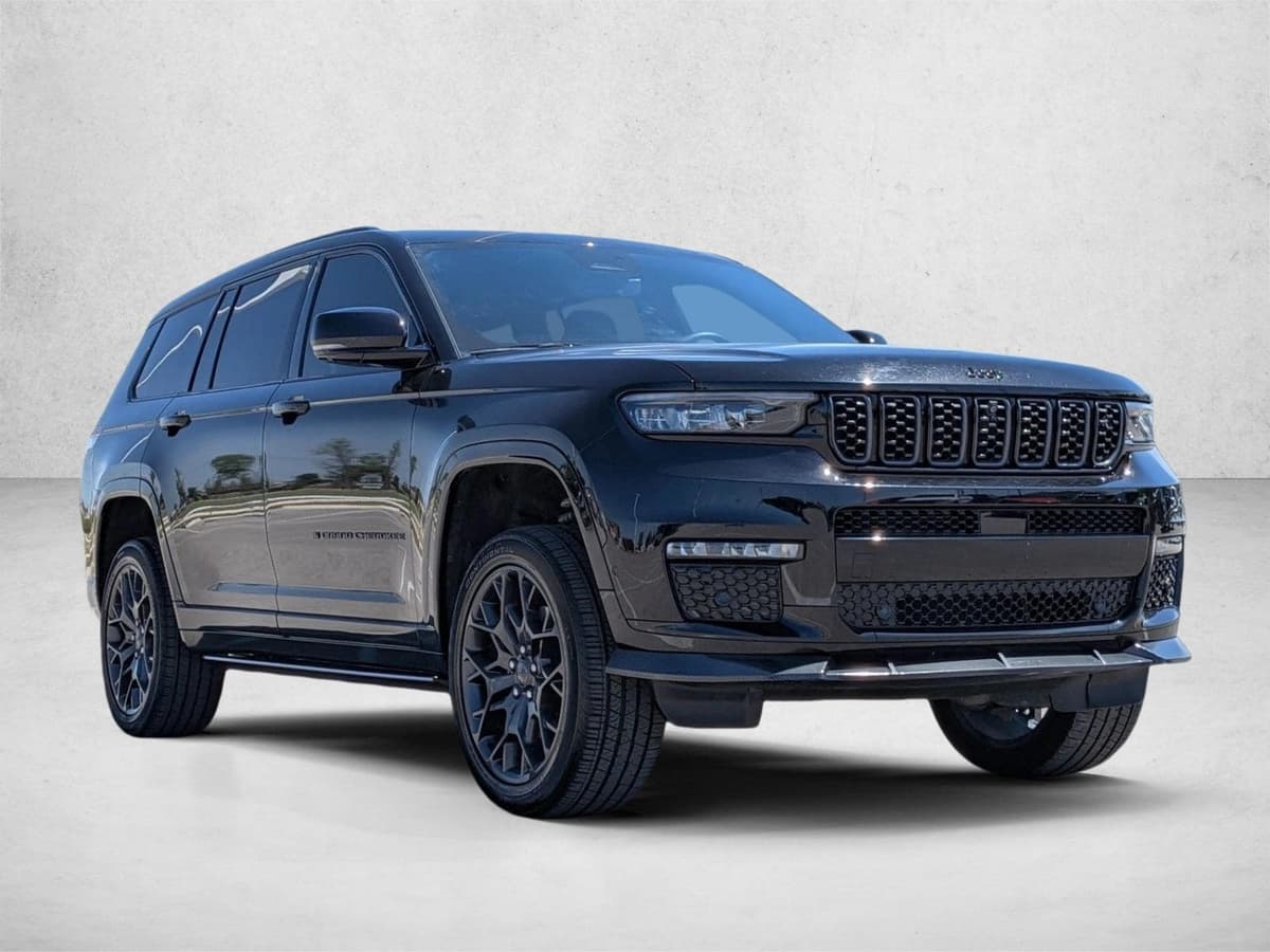 2024 Jeep Grand Cherokee L - Image 3