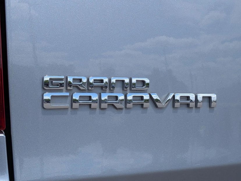 2015 Dodge Grand Caravan - Image 23