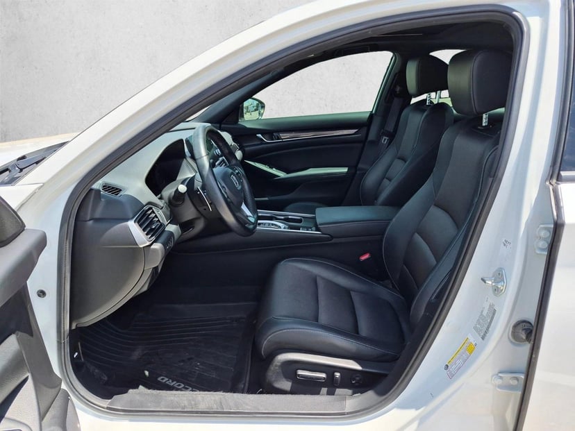2022 Honda Accord - Image 17