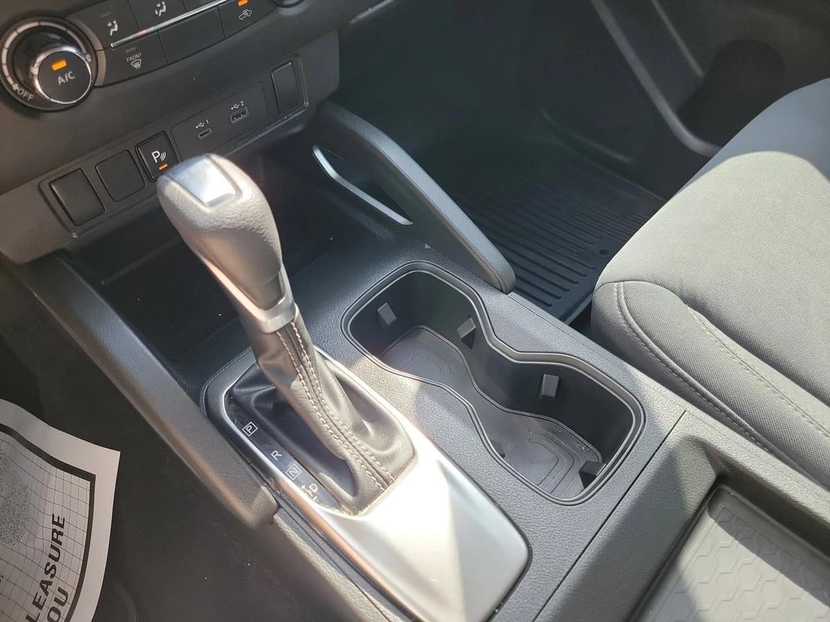 2024 Nissan Frontier - Image 19