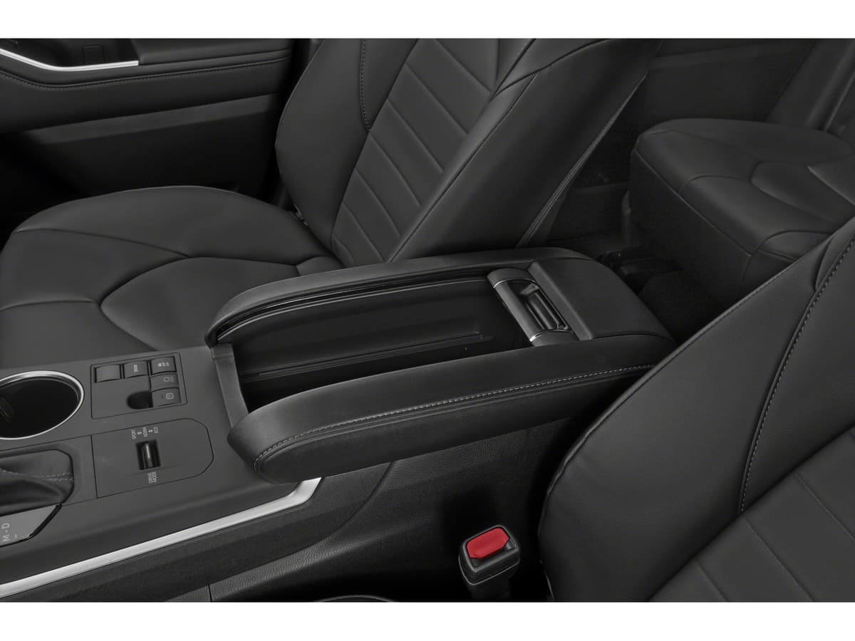 2024 Toyota Highlander - Image 10
