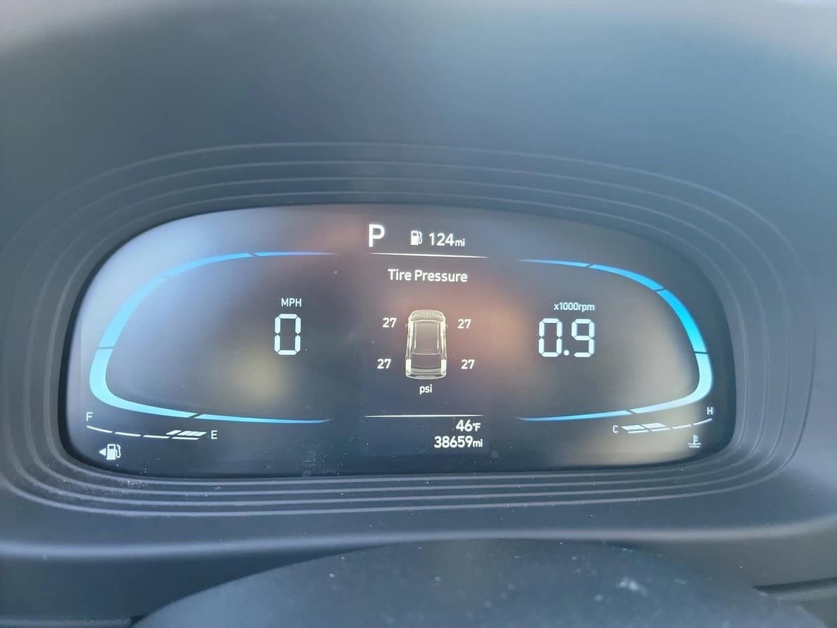 2023 Hyundai Venue - Image 19