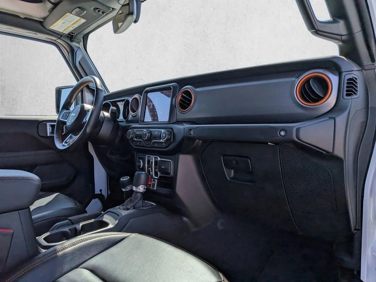 2023 Jeep Gladiator - Image 22