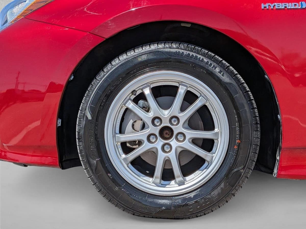 2016 Toyota Prius - Image 24