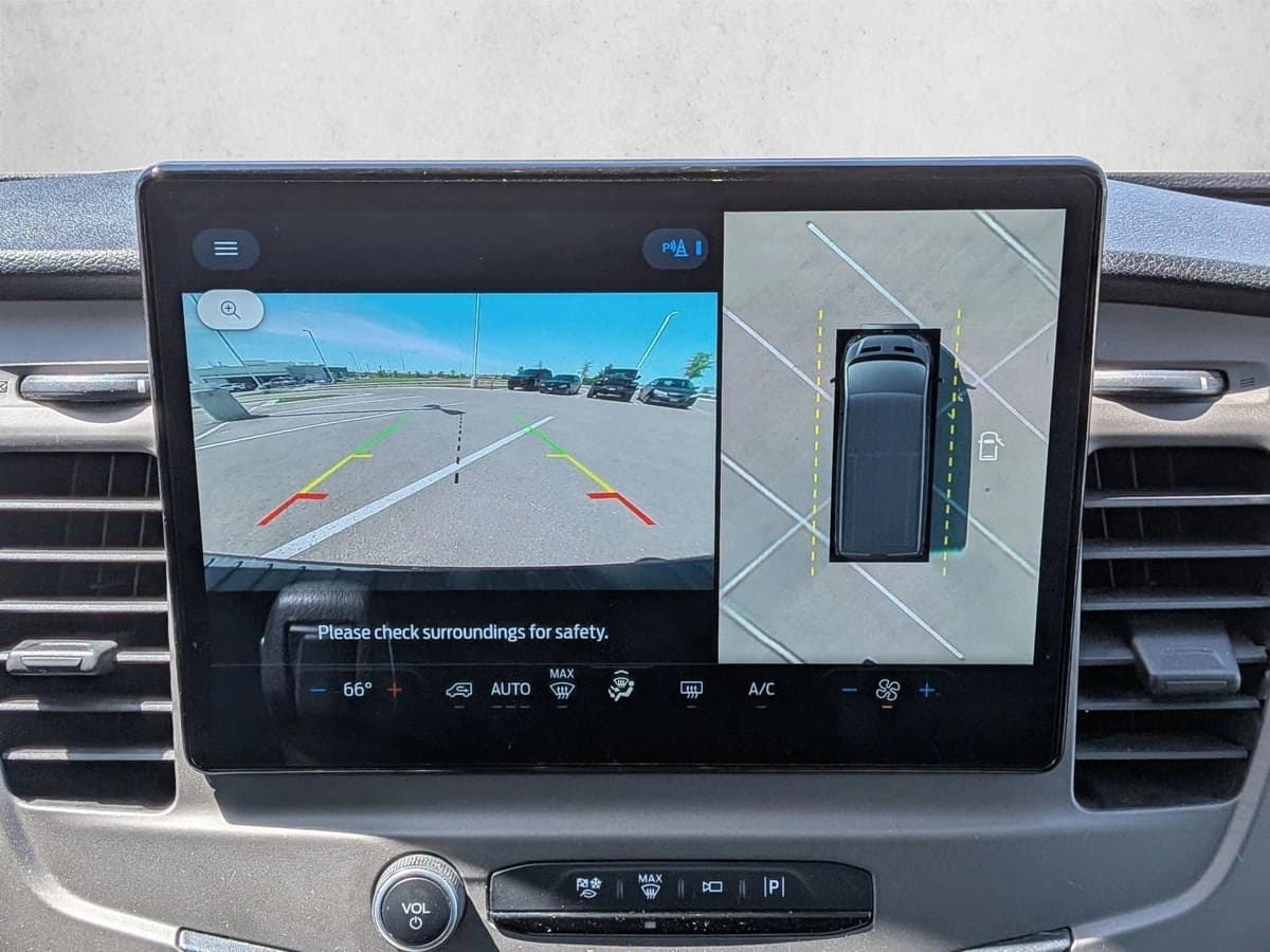 2022 Ford Transit-350 Passenger - Image 13