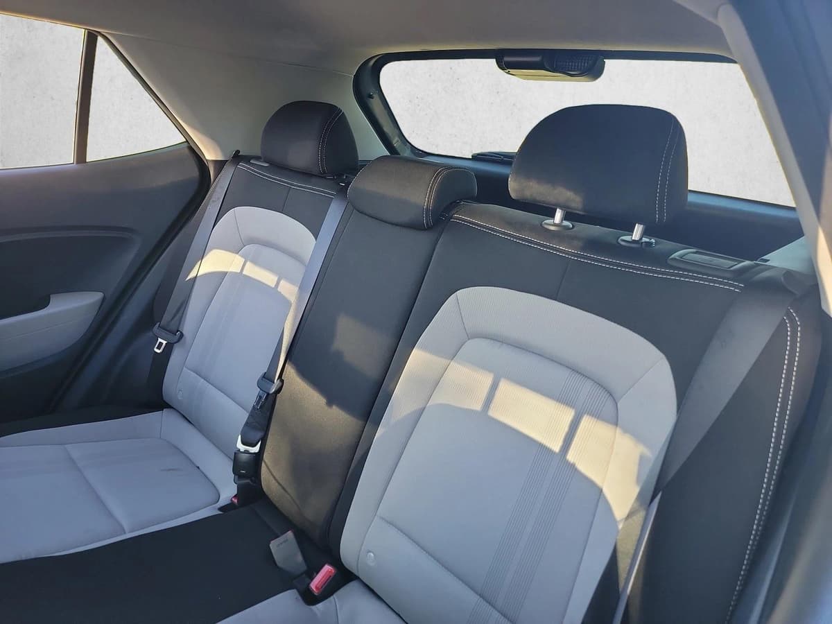 2023 Hyundai Venue - Image 14