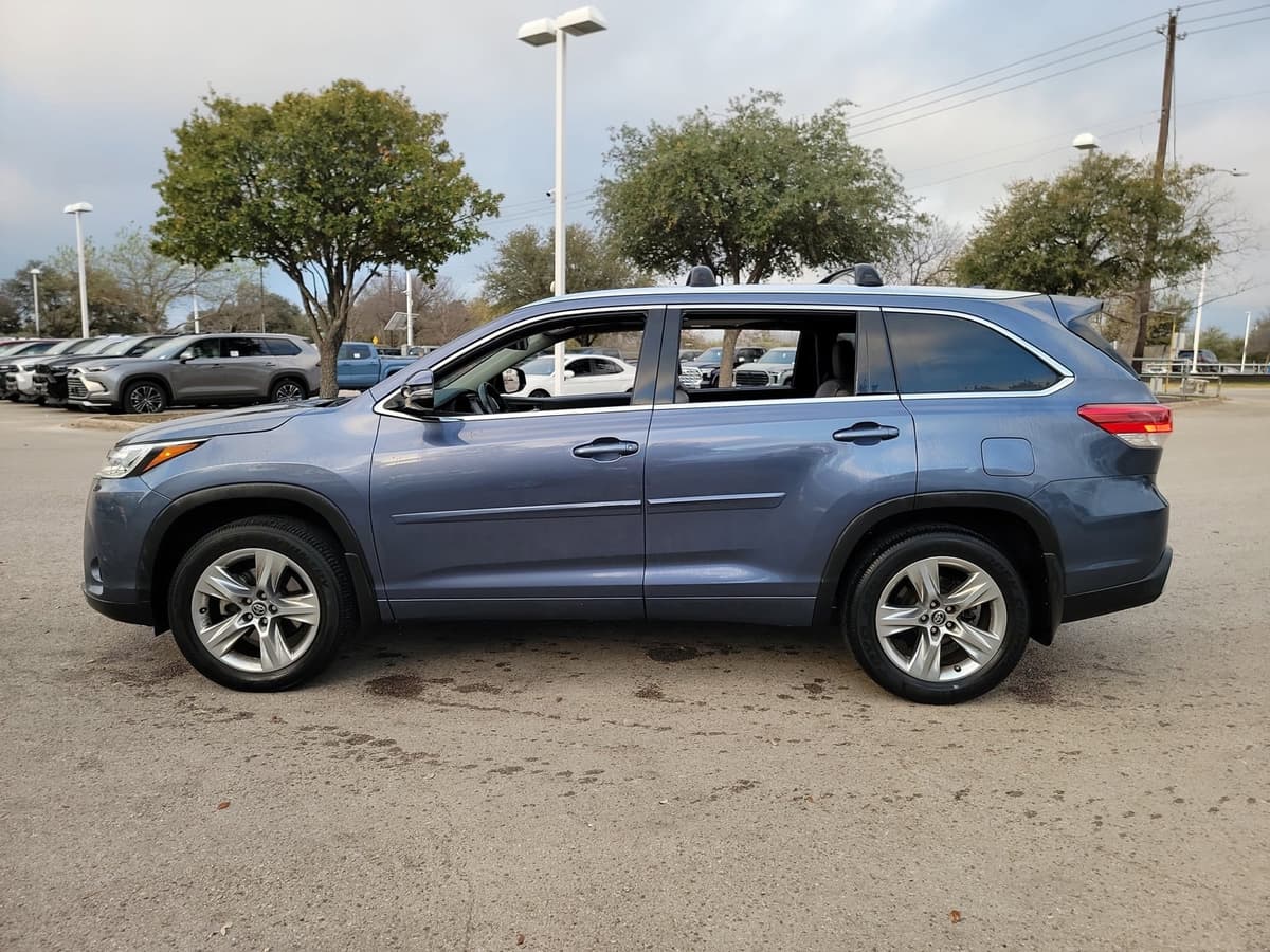 2018 Toyota Highlander - Image 8