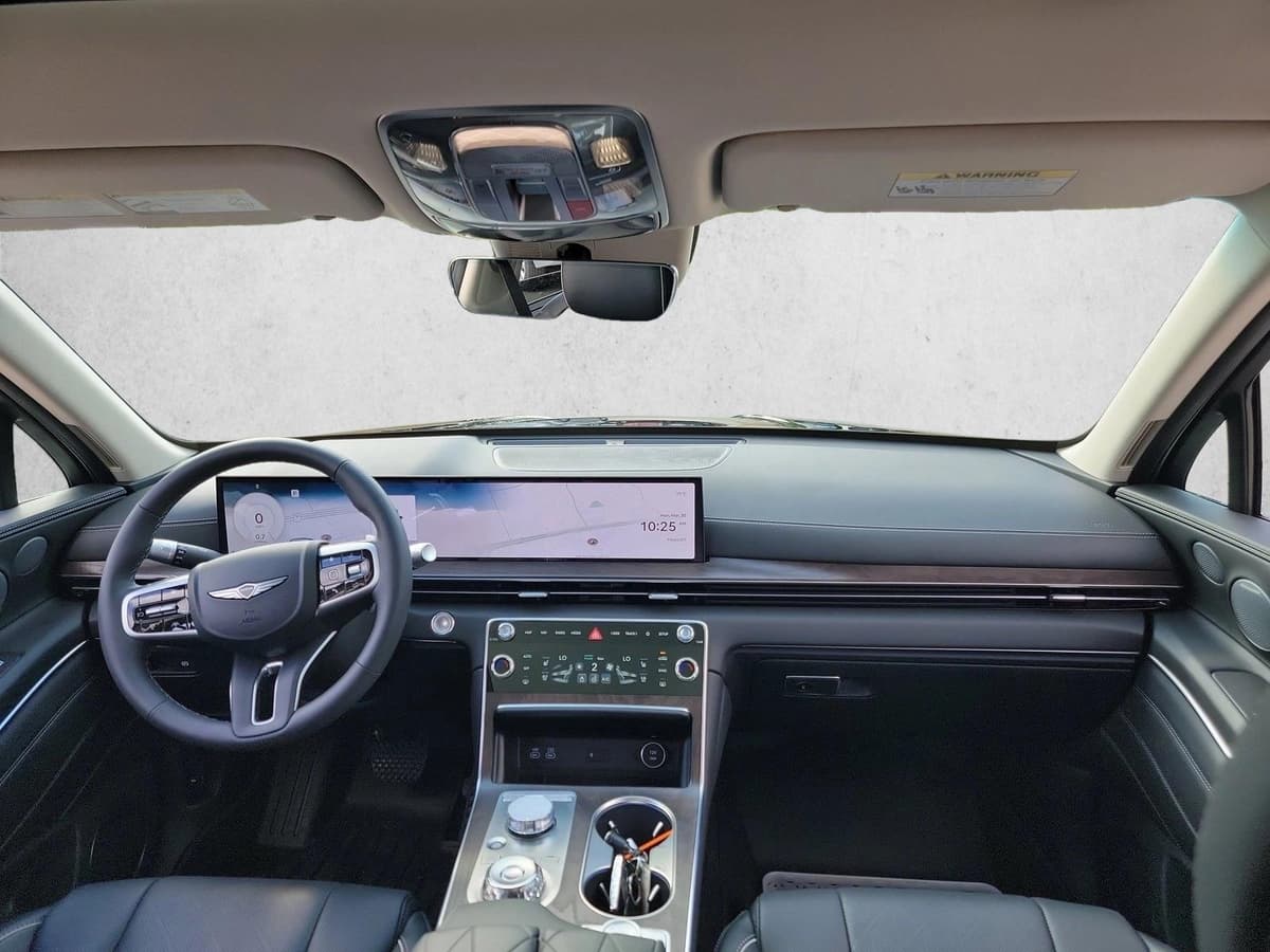 2026 Genesis GV80 - Image 14