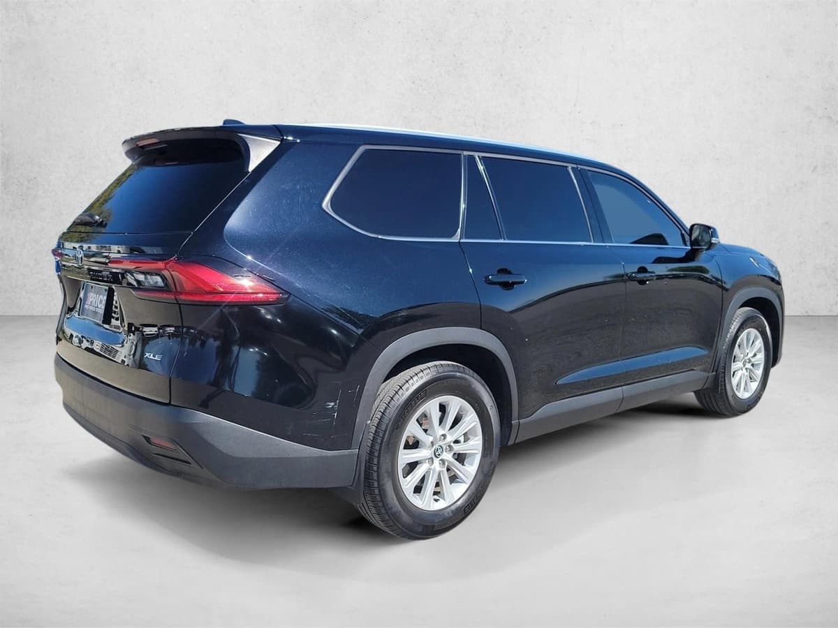 2024 Toyota Grand Highlander - Image 5