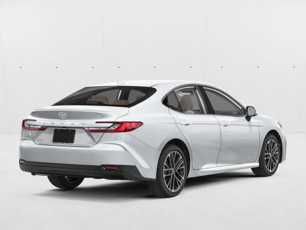 2026 Toyota Camry - Image 2