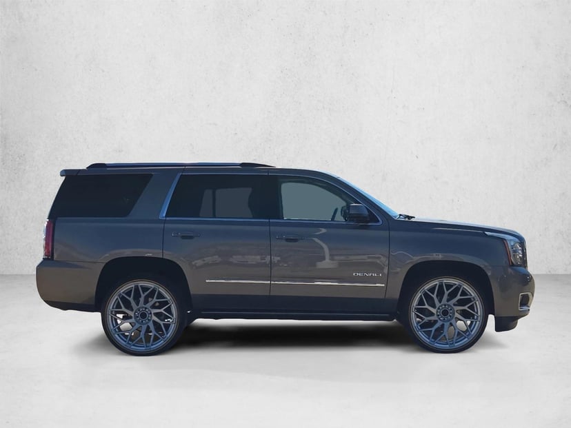 2019 GMC Yukon - Image 4