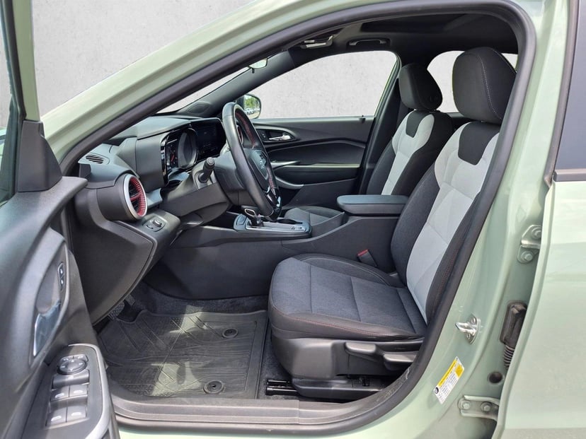 2024 Chevrolet Trax - Image 17