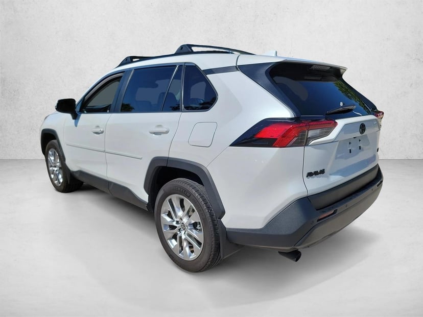 2025 Toyota RAV4 - Image 7