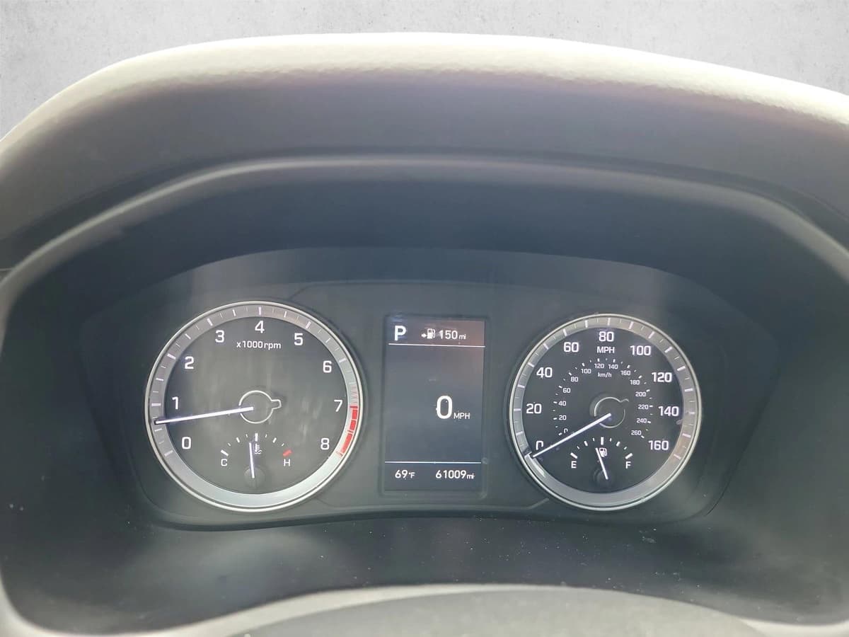 2018 Hyundai Sonata - Image 17