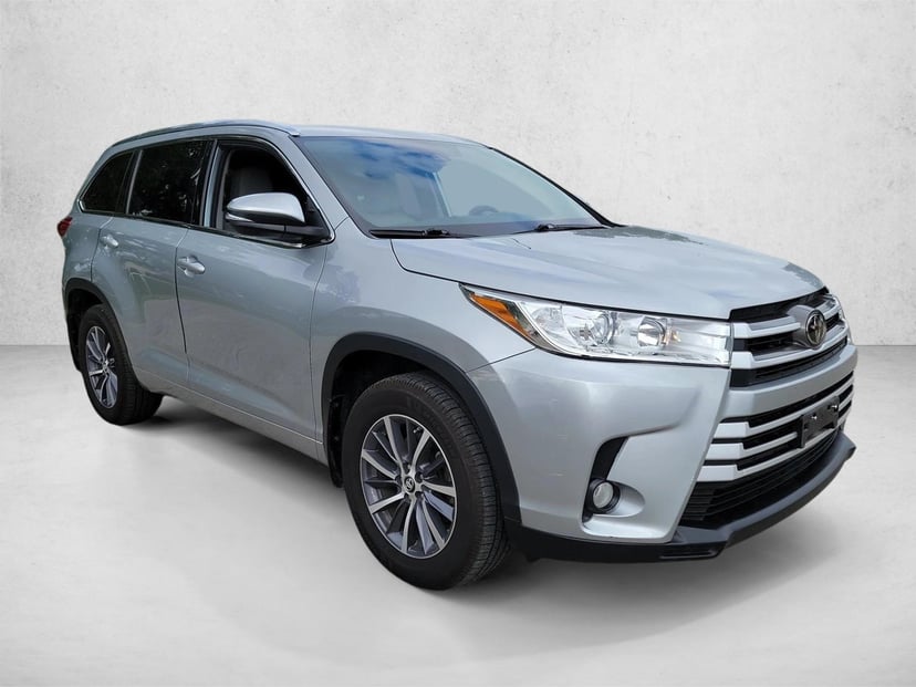 2018 Toyota Highlander - Image 3