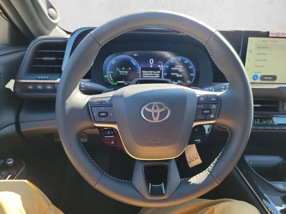 2026 Toyota Crown Signia - Image 14