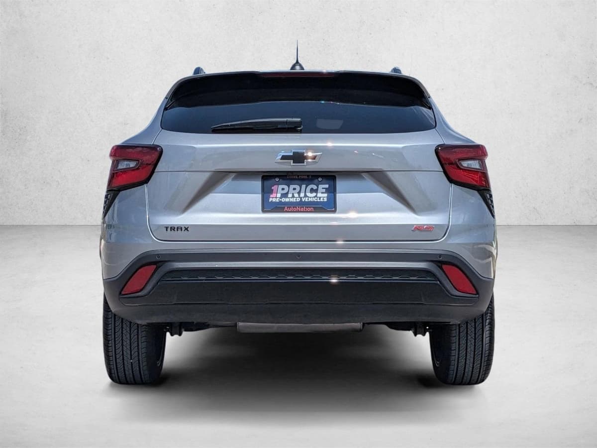 2025 Chevrolet Trax - Image 6