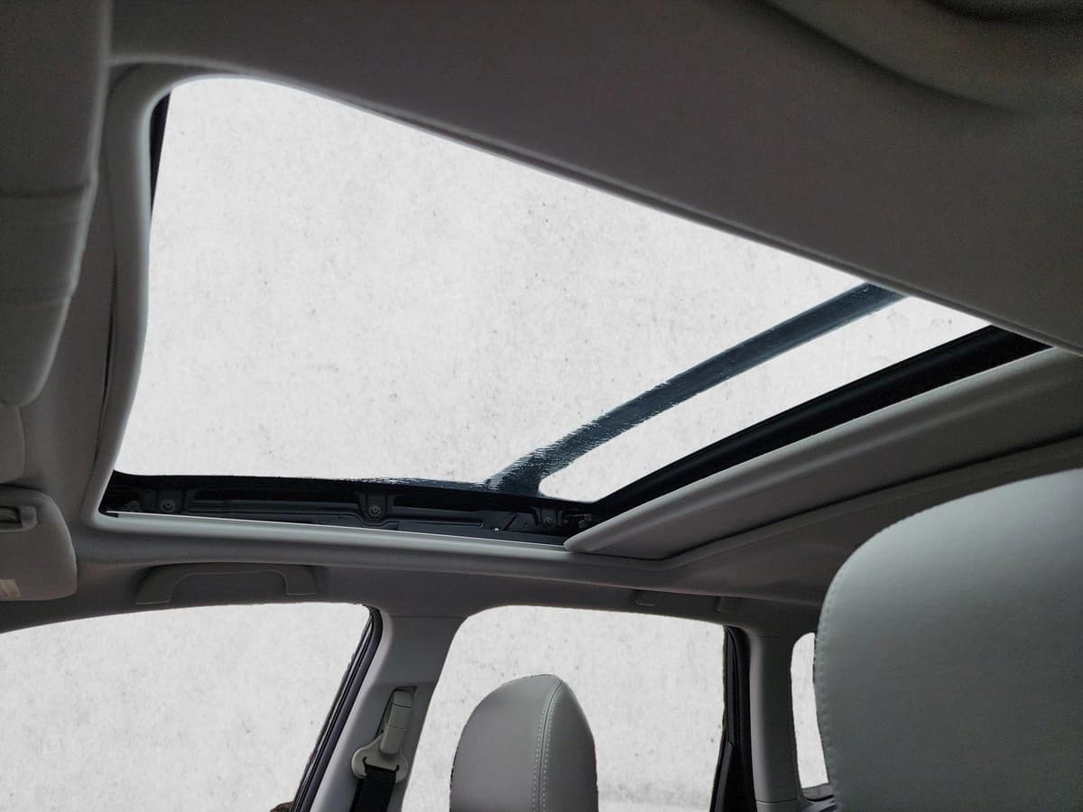 2014 Subaru Forester - Image 12