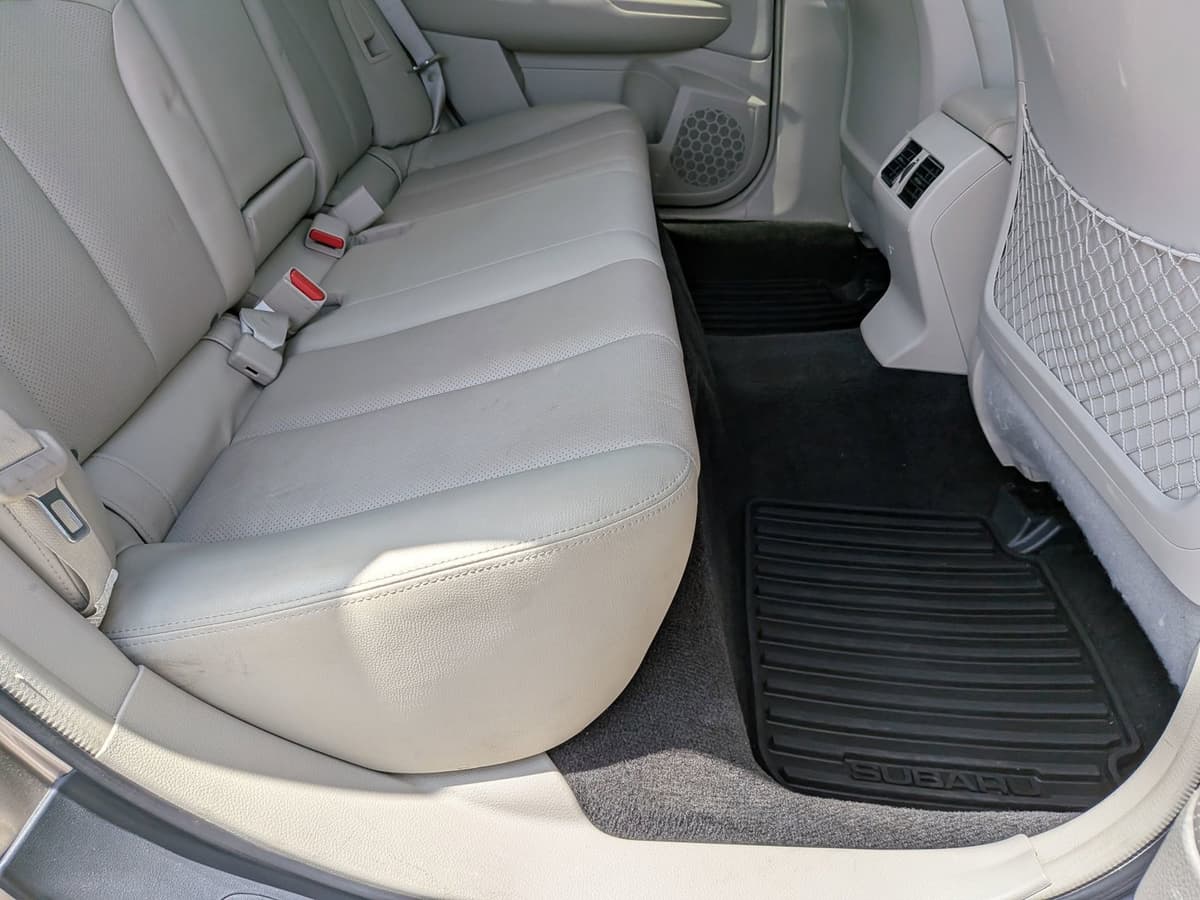 2014 Subaru Outback - Image 19