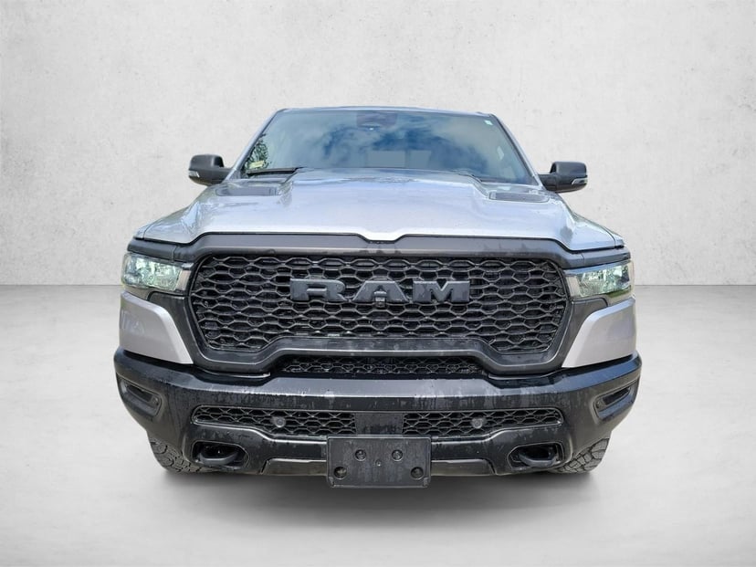 2025 Ram 1500 - Image 3