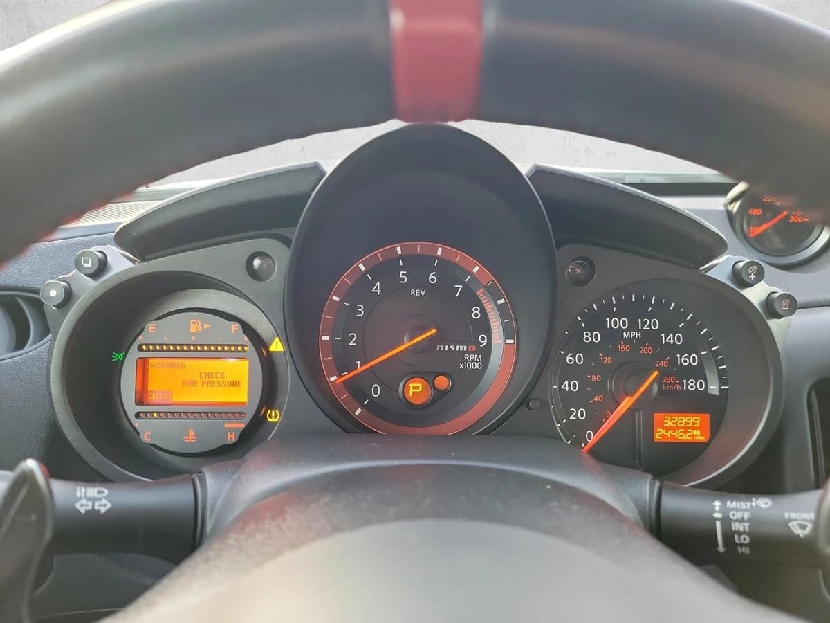 2020 Nissan 370Z - Image 16