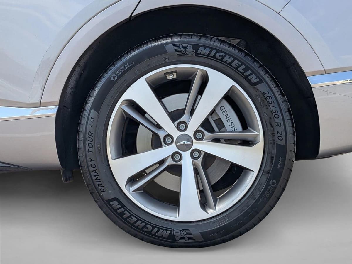 2024 Genesis GV80 - Image 24