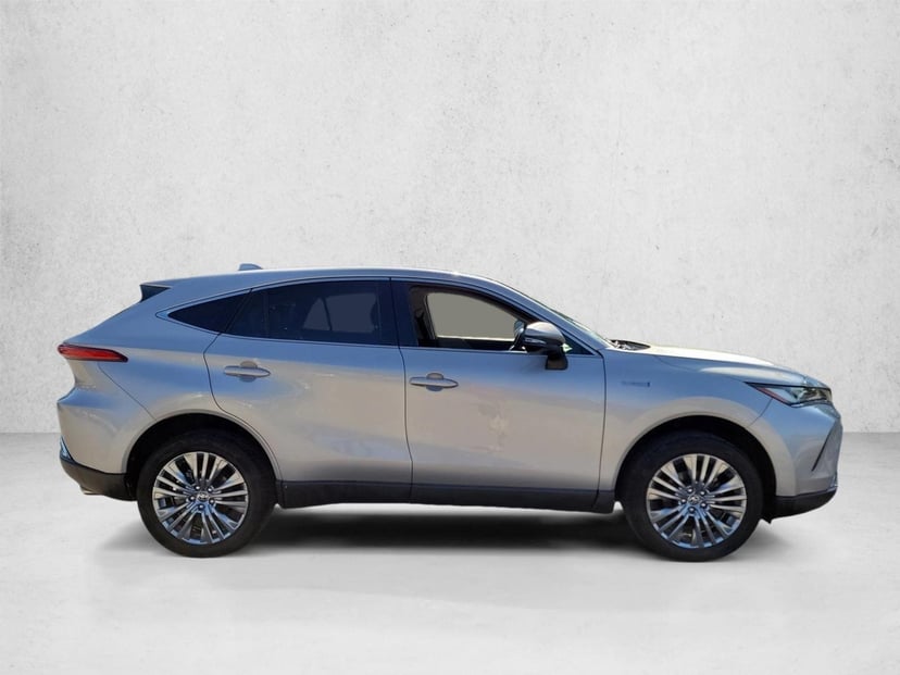 2021 Toyota Venza - Image 4