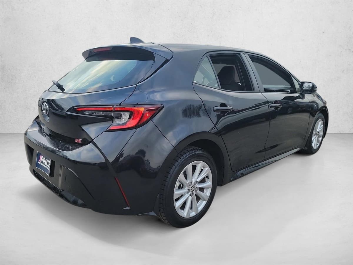 2024 Toyota Corolla Hatchback - Image 5