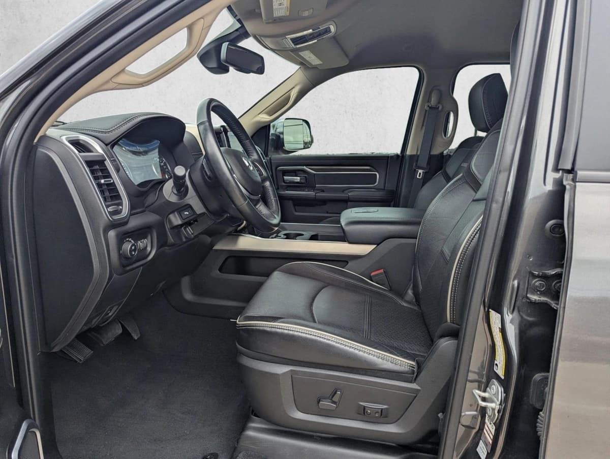 2022 Ram 2500 - Image 10