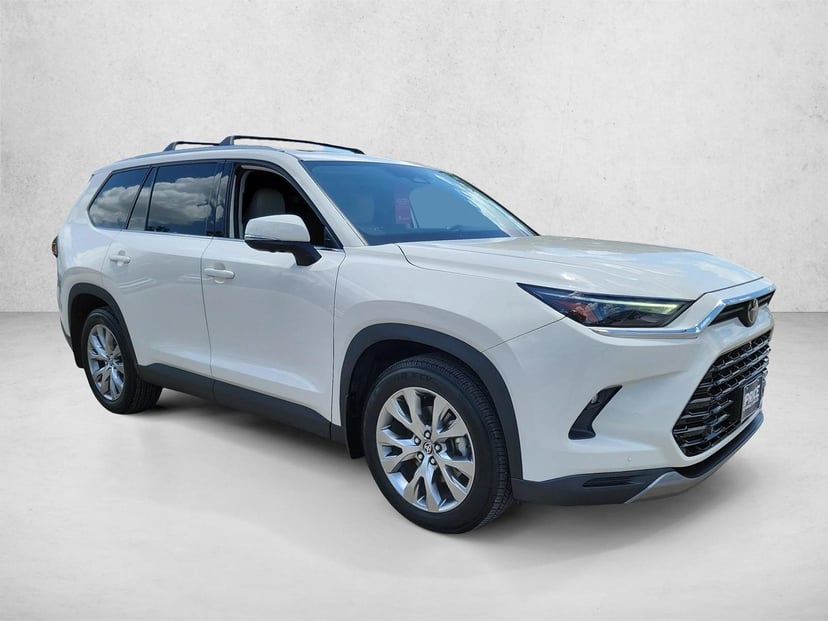 2024 Toyota Grand Highlander - Image 1