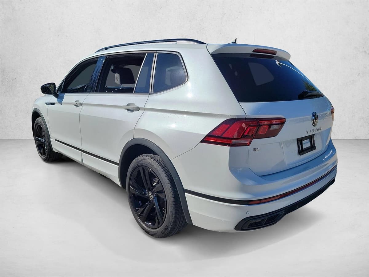 2023 Volkswagen Tiguan - Image 7