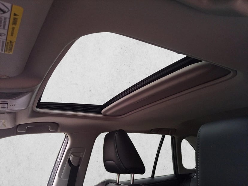 2019 Toyota RAV4 - Image 19