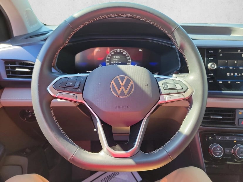 2024 Volkswagen Taos - Image 19