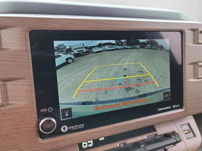 2022 Toyota Tundra - Image 16