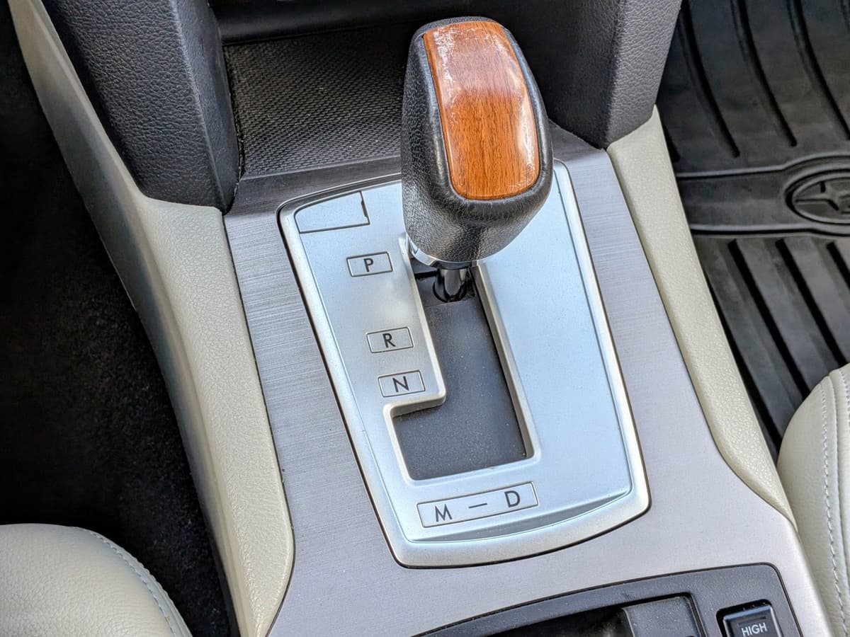 2014 Subaru Outback - Image 14