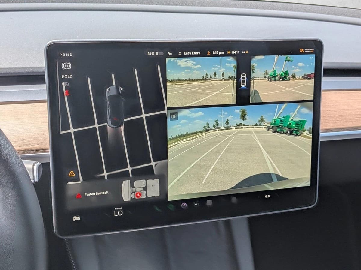 2024 Tesla Model Y - Image 12