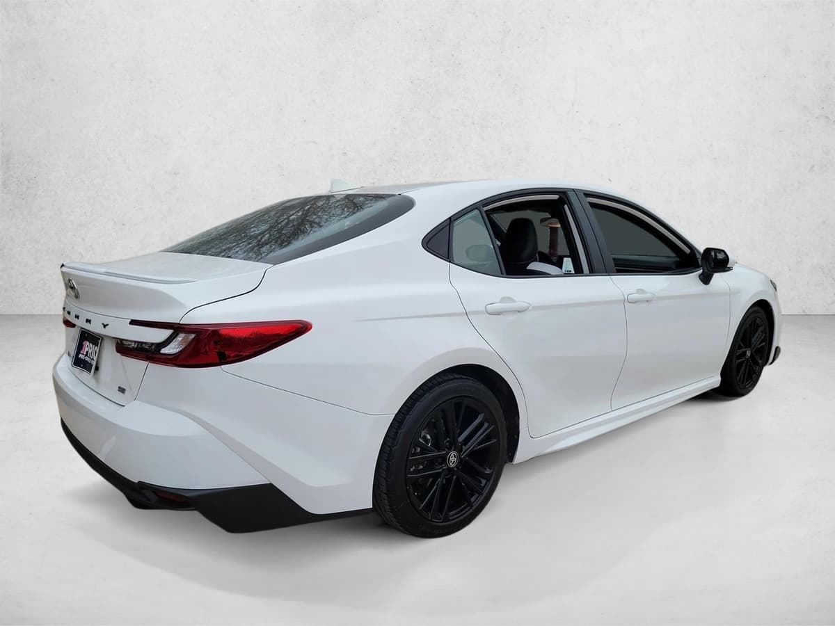 2025 Toyota Camry - Image 5