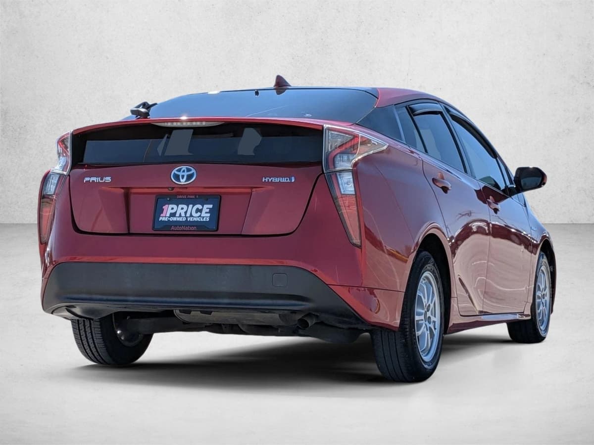 2016 Toyota Prius - Image 5