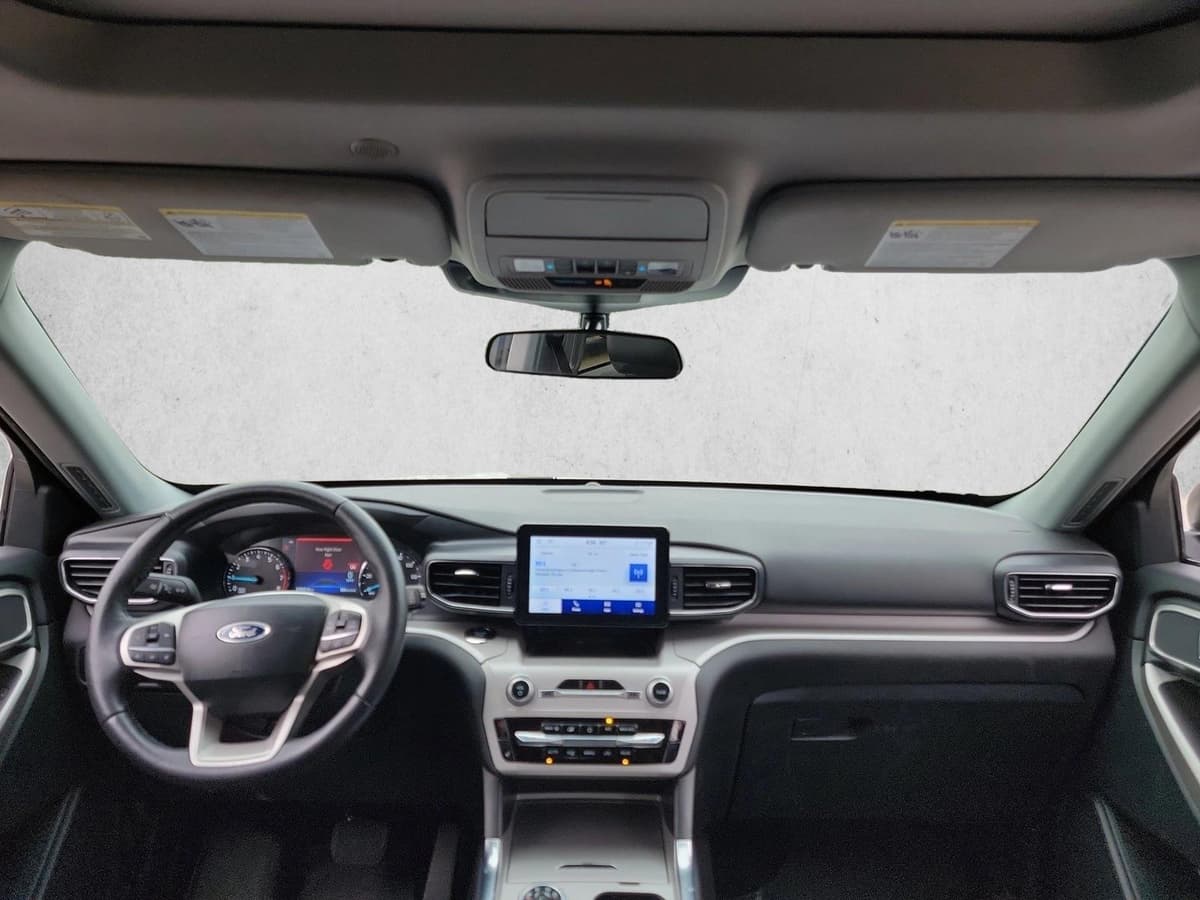 2024 Ford Explorer - Image 18