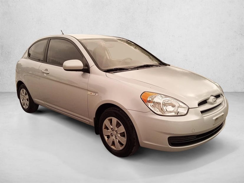 2010 Hyundai Accent - Image 1