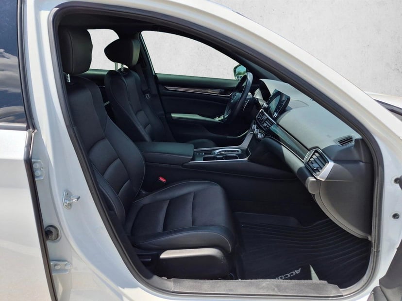 2022 Honda Accord - Image 22