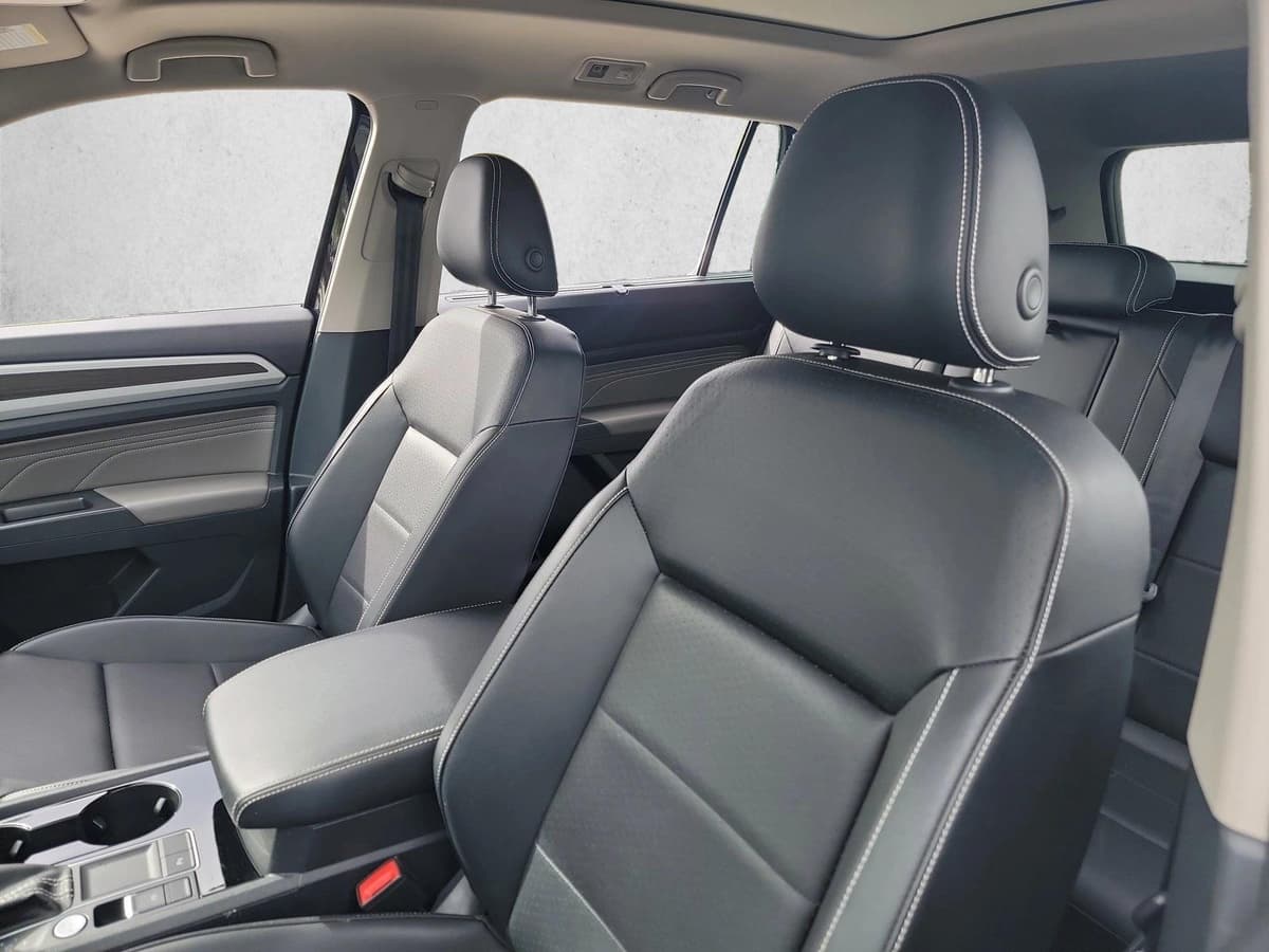 2022 Volkswagen Atlas - Image 10