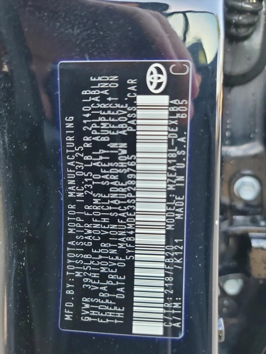 2025 Toyota Corolla - Image 24