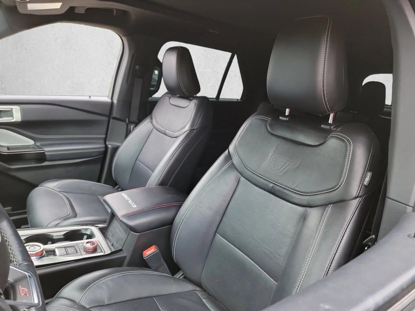 2023 Ford Explorer - Image 12